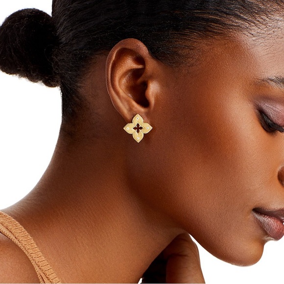 Roberto Coin 18K Yellow Gold Venetian Princess Diamond Stud Earrings Like New - Picture 3 of 8